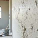 votre enduit ne sèche pas ? découvrez les causes possibles de ce problème et nos conseils pratiques pour y remédier rapidement. guide complet pour réussir vos travaux !