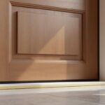 découvrez comment isoler phoniquement une porte intérieure grâce à des solutions efficaces et des matériaux adaptés. profitez d’un confort acoustique optimal dans votre maison ou appartement.