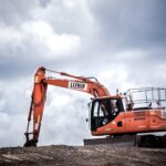 Location ou achat de matériel de chantier le dilemme décrypté découvrez notre gamme complète d'équipements de construction robustes et performants, conçus pour répondre aux besoins des professionnels du btp.