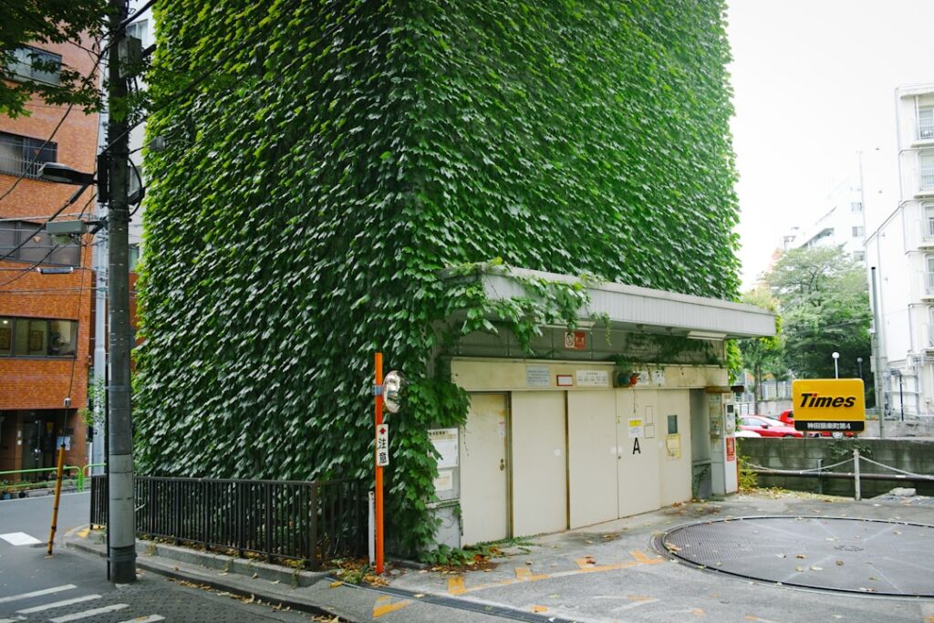 découvrez notre barrière anti-bruit écologique alliant efficacité acoustique et respect de l'environnement pour un cadre de vie paisible et durable.