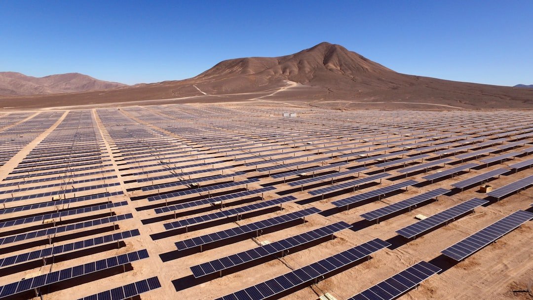 découvrez les avantages de l'énergie solaire, une solution durable et écologique pour produire de l'électricité propre et réduire vos factures d'énergie.