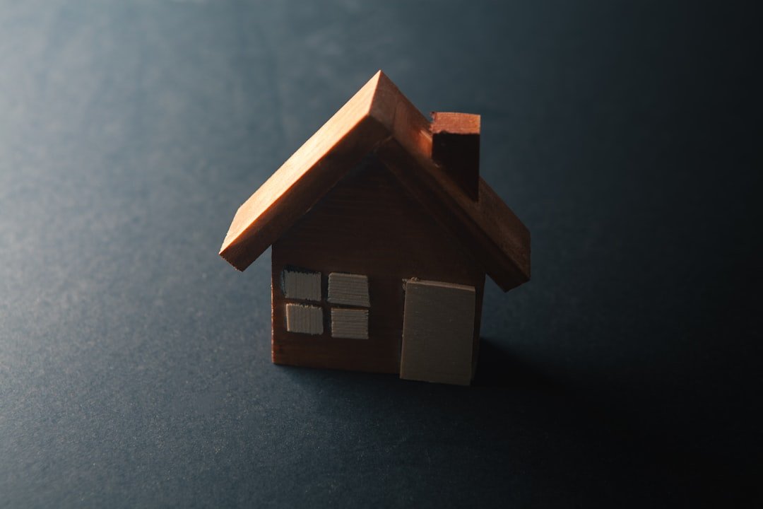 découvrez comment construire et vivre dans une tiny house avec un budget maîtrisé. astuces, conseils et idées pour une petite maison économique et fonctionnelle.